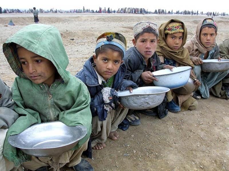 گرسنگی جان یک میلیون کودک افغانستان را تهدید می کند