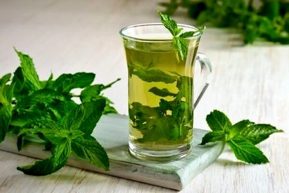 خواص و مضرات عرق نعنا را بدانید