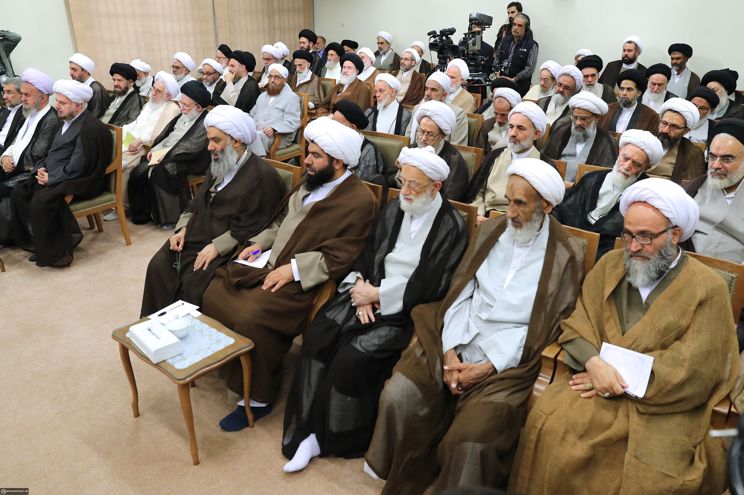 علما و فقها مهم‌ترین مخاطب رهبری در جهاد تبیین‌ هستند؛ پس آرایش جنگی بگیرید