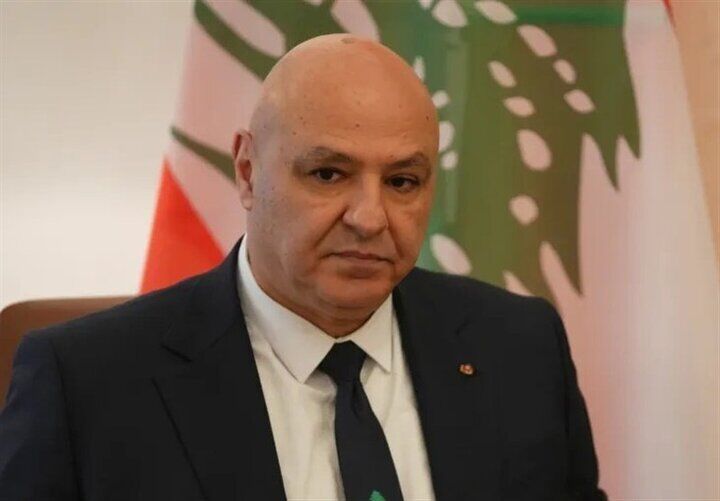 عون: هیچ سلاحی خارج از کنترل دولت لبنان، مشروعیت ندارد/ ارتش به تنهایی قدرت و مشروعیت این را دارد که بازوی نظامی انحصاری ما باشد