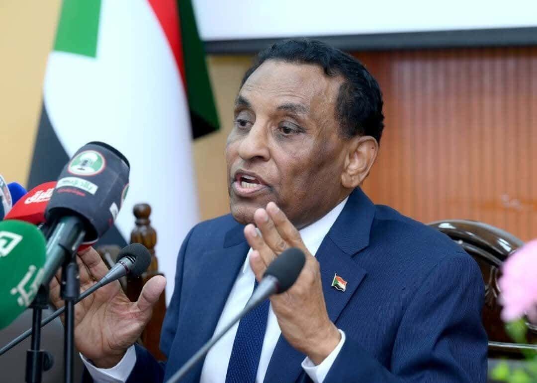 نخست‌وزیر سودان : اعزام نیروهای بین‌المللی به کشور ما نتایج عکس خواهد داشت/ حرف کافی است، عدالت می‌خواهیم