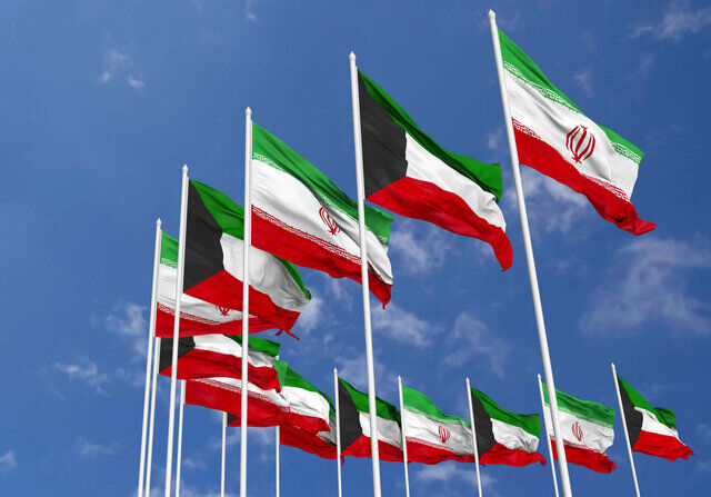 ۱۴ زندانی ایرانی در کویت به کشور منتقل شدند